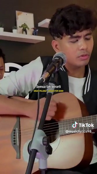 Sinar Pelangi - Lagu Terbaru dari Projector Band