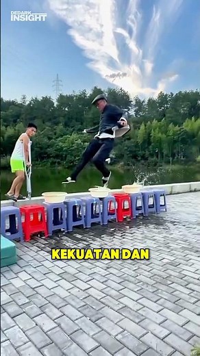 70-Year-Old Grandpa with an Incredible Strength 🤯