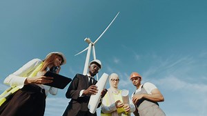 Drive global change with our MSc in Global Sustainability Engineering. This programme equips students to integrate diverse disciplines, identify unsustainable practices, and implement transformative strategies for sustainable development worldwide. Programme Director Dr. Vahid Razaviarani shares his insights on what makes this programme unique and why studying with us could be the right choice for you. Enrol now for the January 2026 intake. Click here to learn more: https://www.hw.ac.uk/dubai/st