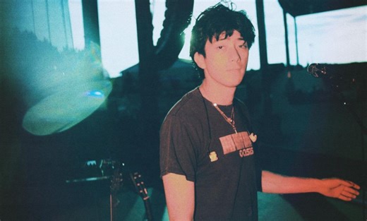 James Ivy unleashes electrifying new single, 'Peace Sounds'