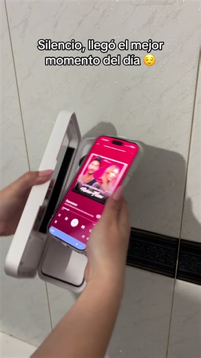 Solo las fans de la reina del flow me entenderán 🤭 #reinadelflow2 #yeimyycharly #altavoz #waterproof #ducha