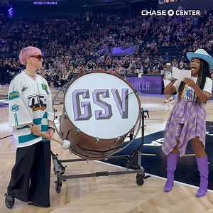 2x Women’s World Cup champion and Olympic gold medalist, Megan Rapinoe, getting the crowd going as we continue our Pride Celebration 🥁 | Chase Center