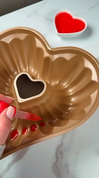 How to Make Heart-Shaped Jelly Desserts