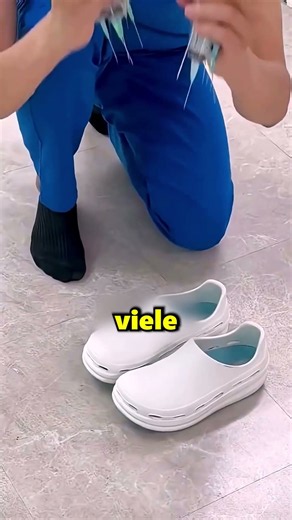 Warum Pflegekräfte keine normalen Schuhe tragen 😳