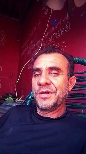 eu não preciso de ninguém labedo meus ovos e mim chamando de amigo longe de mim com falfidade