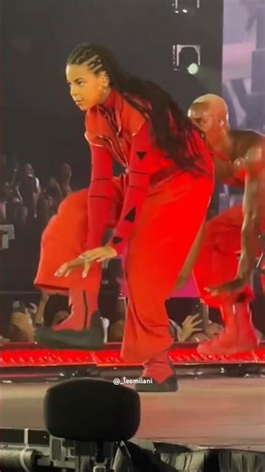 A STAR IS BORN! Blue Ivy was already shining with pure talent on the Renaissance World Tour #blueivy