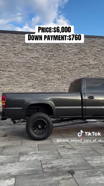 🔥 Just In — Clean LLY Duramax 🔥 💰 $6,000 2005 GMC Sierra 3500 4x4 Crew Cab Long Bed SLT 6.6L Duramax Turbo Diesel (LLY) Only 110K Miles This truck is the definition of well kept. 1-Owner with a clean history and clearly maintained with care. If you know Duramax trucks, you know how hard it is to find one this clean. ✔️ 6