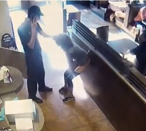 Angry Customer Poos Inside Fast Food Restaurant And Throws It At Employee (Video)