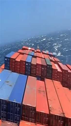 Container ships rolling 😬 #ship #vessel #rolling #rocking #storm #heavy #swell #bigwaves #bigships | North Sea