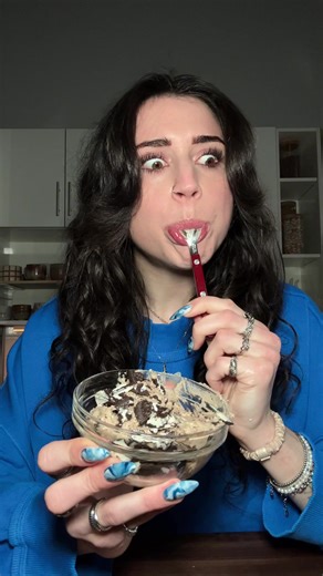 Cookies and cream protein cookie dough >>> Ingredients: this makes a few servings 2 scoops cookies and cream protein powder 1/2- 2/3 cup almond flour (start with 1/2 cup add more if too wet) 2 tbsp brown sugar monkfruit sweetener or regular brown sugar 1/3 cup nonfat plain Greek yogurt 2 tbsp peanut butter 2 tsp sugar free cheesecake instant pudding mix Some crushed Oreo thins Instructions 1. To a large bowl add all ingredients and fold together with a rubber spatula. Place in the freezer to set