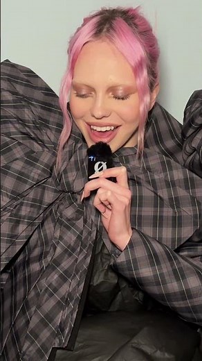 ADÉLA wears MAC to the CFDA Fashion Awards