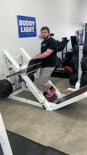 Cybex 45 Degree Leg Press at TST GYM!