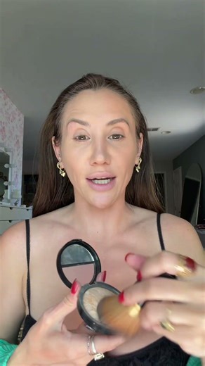 the best powder foundation EVER for mature skin makeup routines #powderfoundation #matureskinmakeup