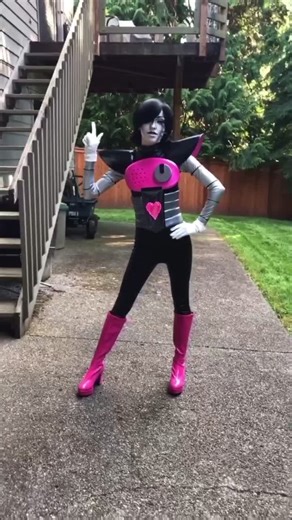 here’s a full 360 of mettaton!! 💖💖 #mettaton #undertale #foryou