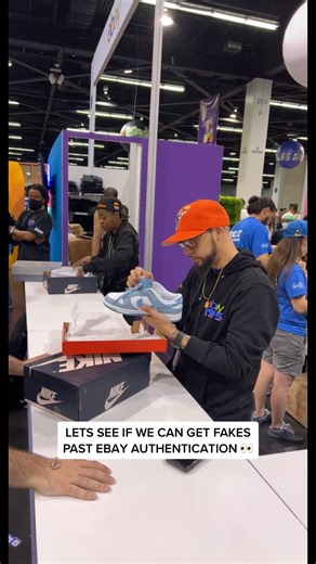 Legit checking Nike Dunks at Sneaker Con #fy #sneakers #sneakerhead #foryou #soleloco #ebay #nikedunk