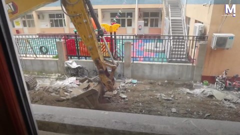 Pro excavator operator flips debris like a chef
