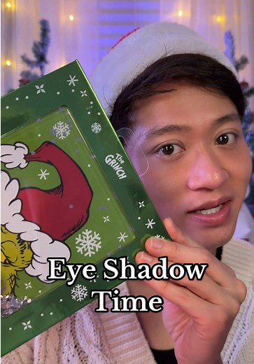 Eye Shadow Application for Christmas Eve