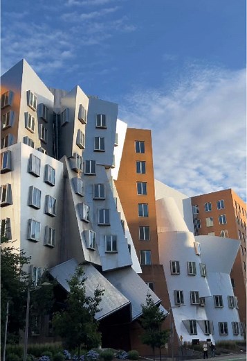 Explore MIT's Campus on a Summer Weekend