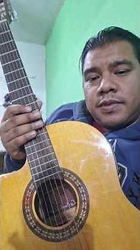 Trucazo para que tu guitarra suene a bajo quinto.