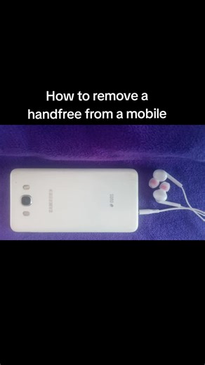 How to Remove Headphones from Your Mobile Device