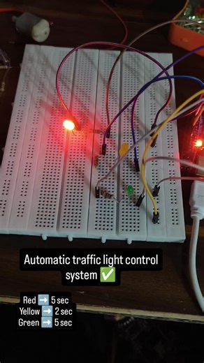 automations 👾 on Instagram: "Red, Yellow, Green — timing perfect, vibes supreme Automatic traffic light control system ✅ Red ➡️ 5 sec Yellow ➡️ 2 sec Green ➡️ 5 sec #trafficlight #arduinoproject #techreels #engineeringlife #electronicsvibes #reelsındia #ledproject #creativebuilds #makercommunity #diytech #instareels #viralreeĺs #trafficlights"