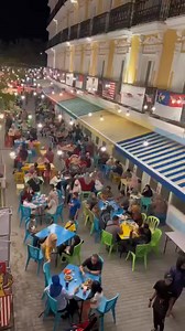 Nak Tengok Bunga Api Merdeka yang ada port makan dan OOTD? Jom ke sini..! Ambang Merdeka Ke-66 di SELAT AVENUE @ Riviera Pulau Melaka untuk warga Melaka. Bob Sentuhan busker akan menghiburkan anda sepanjang acara berlangsung. Jom turun ramai-ramai malam 30 Ogos ini, lepas gian tengok bunga api tepat jam 12 tengah malam. 📍 Selat Avenue @ Riviera Pulau Melaka 🗓️ 30 Ogos 2023 (Rabu) 🕘 6 petang - 12.30 malam Aktiviti menarik antaranya: ✅ Cabutan bertuah menanti anda 🎁 ✅ Pameran dan Jualan Makana