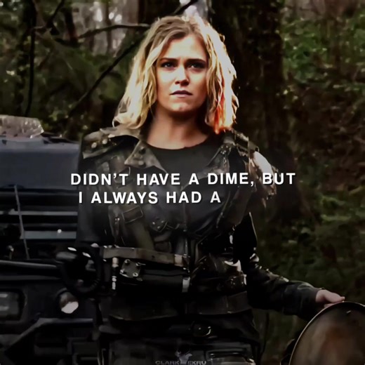 Clarke Griffin's Iconic Intro Scene from The 100