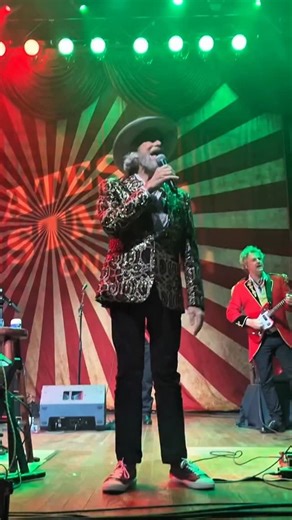 That’s a wrap on The Greatest Christmas on Earth 2025! What a ride. From the first note to the last sing-along, y’all showed up loud, warm, and full of that good holiday chaos we’ve come to love. Made every mile worth it. Big thank you to the band, the entire crew, and our fearless leader Kelly Thomas for keeping this circus rolling night after night. From me and the band to you and yours—merry everything, safe travels home, and we’ll see y’all down the road in 2026. fan shot clip from last nigh