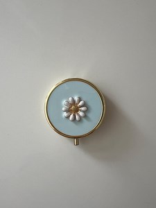 Hand Crafted Pill Box: French Blue Resin Daisy Trinket - Etsy