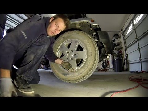 Jeep: 2007 Wrangler JK Shock and Steering Stabilizer Install