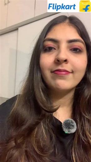 Manisha Hasani on Instagram: "Smooth hair & statement lips ✨ Using Streax Professional Hair Serum for frizz-free hair and Lakme Absolute Liquid Lipstick for that perfect swipe 💄 Beauty essentials I trust — Flipkart 💙 Genuine products, easy shopping & fast delivery. Link coming soon 🔗 #flipkartbeauty #Flipkartfinds #beauty"