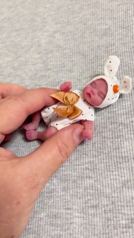 Mini Silicone Doll 3 Inch Evie (8cm), Realistic , Painted, Close Eyes, Open Mouth With Pacifier and Bootle, Mini Reborn Baby - Etsy