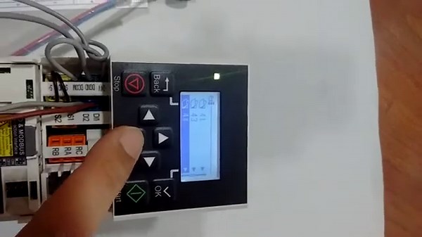 How to program ACS 380 drive in crane hoisting application?