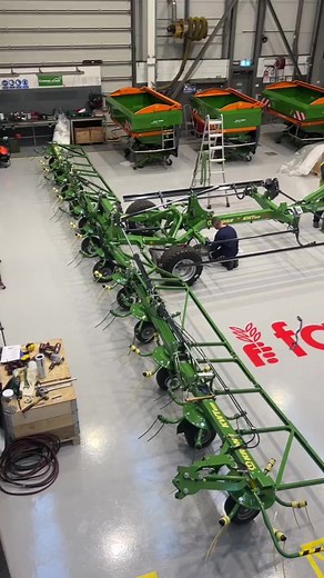 148K views · 1K reactions | Today in the workshop a new Krone trailed tedder for assembly ✅️ #agriculture #machinery | Farmhand LTD | Facebook