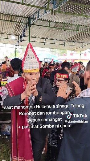 Traditional Batak Dance Performance by Gondang Somba and Sianturi Family