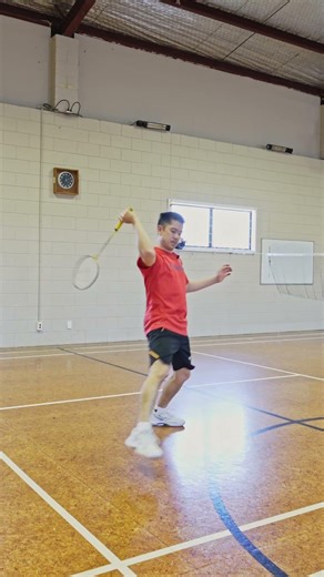 Make sure you master these 5 badminton footwork variations to get to late forehand corner