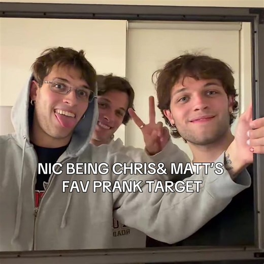 i have the worst flu i’ve ever had in my entire life but at least i got to watch the triplets, listen to music and rot in my bed all day ig #sturniolos #foryoupage❤️❤️ #sturniolotriplets #viralvideo #blowthisup @Sturniolo’s @ᥫ᭡