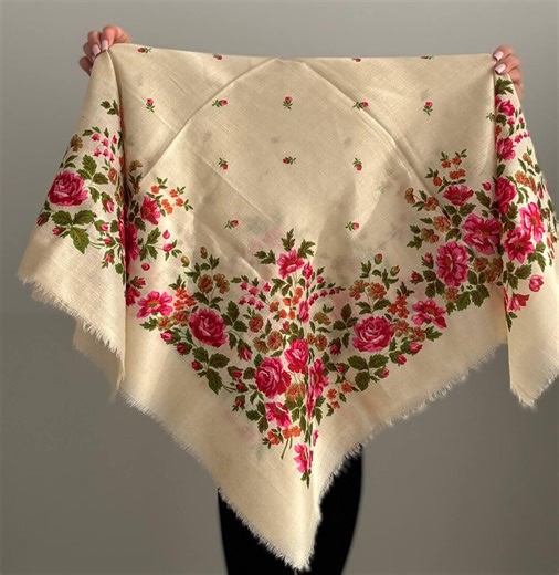 Vintage Wool Square Floral Shawl, 1970s, Traditional Headwear of Ukraine, Poland, and Romania - Etsy