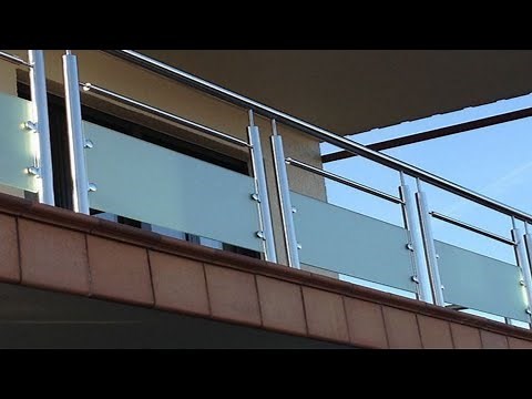 40 Modern Glass Railing Designs For Balcony 2024
