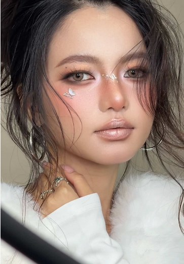 Makeup Layouts for Kids: Beautiful Eye Forms