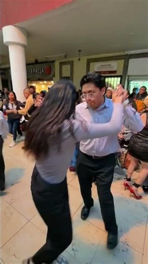😮Que pasos en el baile de la concha acústica #portalesdetoluca #tolucabaila #viral #baile #portales