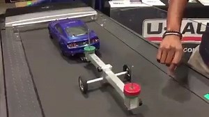 Centro de massa. Este vídeo é quase que de utilidade pública. Toda a Matemática no Youtube: https://www.youtube.com/user/cursogustavoviegas | Toda a Matemática