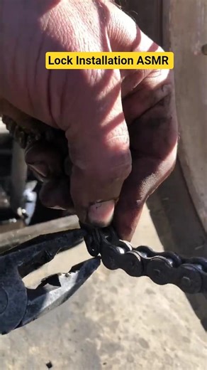 😱 Insane Chain Lock Installation 🔐 ASMR #Shorts #Satisfying #DIY