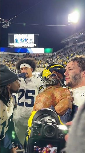 Michigan celebrates with Paul Bunyan trophy after 31-20 win over MSU