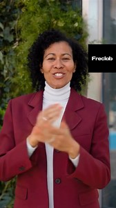 Tu veux un enfant intelligent, confiant et capable de réussir demain ? Alors ne compte pas uniquement sur l’école. 👉 L’intelligence se construit à la maison, chaque jour, à travers : tes paroles, tes gestes, ta manière de le regarder et de l’encourager. 📘 Ce guide pratique t’apprend comment stimuler son intelligence dès le bas âge, même si tu travailles beaucoup et même sans gros moyens. 💡 Pas de théorie compliquée. Juste des actions simples à faire dès aujourd’hui. 👇🏾 Investis maintenant d