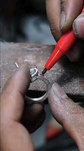 902K views · 13K reactions | ¿Qué te parece el trabajo de este joyero? Del 1 al 10, ¿cuánto le darías? | 험헟험헚헔헡헧 | Facebook