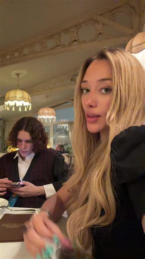 Julia (@avestanova)’s videos with original sound - burger