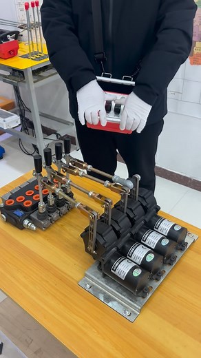 Kai Yang on Instagram: "Crane wireless remote controller, 12/24V crane wireless remote controller, 4 functional wireless proportional remote controllers, 5-channel wireless remote controllers, and 6-channel wireless remote control proportional valves, with good micro-motion, simple installation, waterproof, and no influence on the operation of the original vehicle, with a remote control distance of 500m.#crane #cranetruck #cranes #craneoperator #cranelove cranework cranelife cranesafety craneind