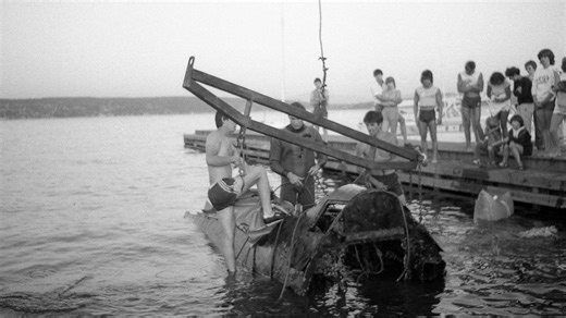 WWII plane salvaged from Lake Washington