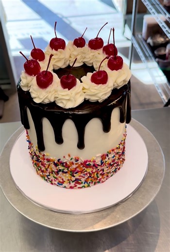 Hot Fudge Sundae Cake